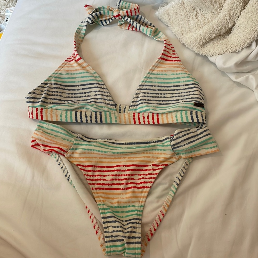 Roxy bikini set